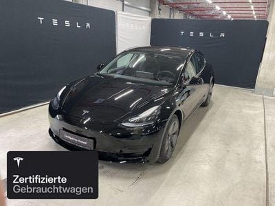 Solid black Gebraucht 2022 Tesla Model 3 RWD Limousine | 29.500 € (Fairer Preis)