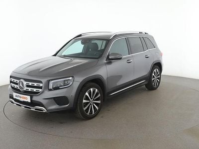 Mercedes GLB220