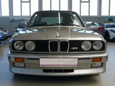 Gebraucht BMW M3 200 PS (147 kW) 1987 Lachssilber Coupé