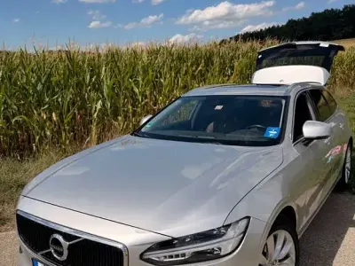 Gebraucht Volvo V90 Momentum 190 PS (139 kW) 2017 Silber Kombi