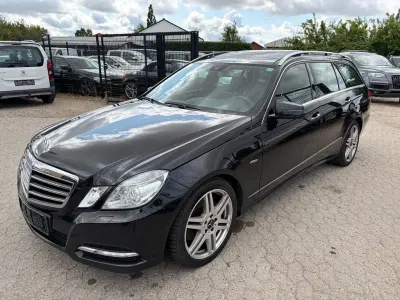 Gebraucht Mercedes E300 Avantgarde 204 PS (150 kW) 2010 Schwarz Limousine