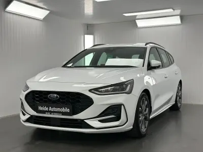 Gebraucht Ford Focus ST-Line 116 PS (85 kW) 2023 Weiß Kombi