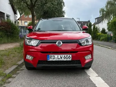 Gebraucht SsangYong Tivoli Quartz 116 PS (85 kW) 2017 Rot SUV