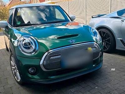 Second-hand Mini Cooper SE 135 kW (184 CP) 2020 Verde Hatchback