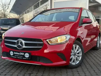 Usata Mercedes B180 136 CV (100 kW) 2019 Rosso Monovolume