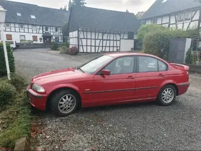 Gebraucht BMW 318 M Sport 118 PS (86 kW) 2000 Rot Limousine