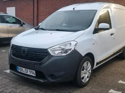 Gebraucht Dacia Dokker 95 PS (69 kW) 2017 Weiß Van / Kleinbus