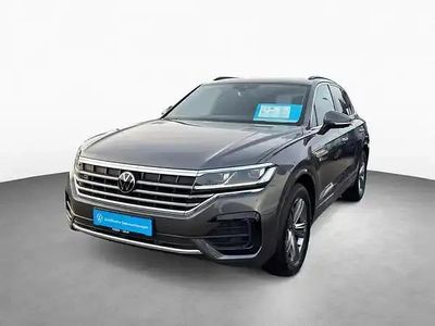 Gebraucht VW Touareg 231 PS (169 kW) 2023 Siliziumgrau metallic SUV
