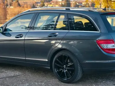 Gebraucht Mercedes C200 Avantgarde 136 PS (100 kW) 2008 Grau Kombi