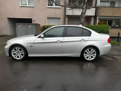 Gebraucht BMW 320 170 PS (125 kW) 2008 Silber Limousine