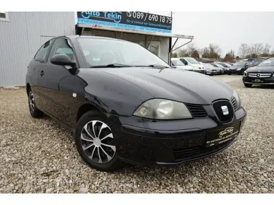 Używany Seat Ibiza Fresh 75 KM (55 kW) 2004 Czarny Hatchback