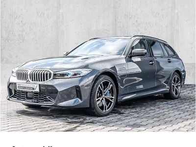 Usata BMW 330e M Sport 292 CV (214 kW) 2024 Grigio Station wagon