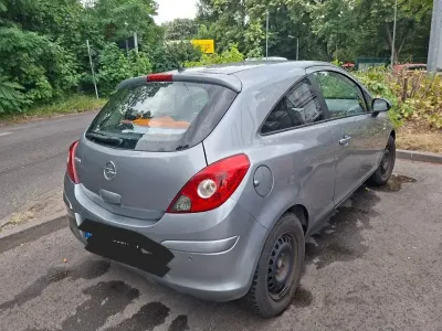 Gebraucht Opel Corsa Active 87 PS (63 kW) 2013 Silber Kleinwagen