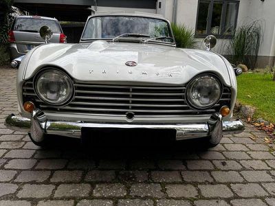 Gebraucht Triumph TR4 122 PS (89 kW) 1965 Weiß Cabrio