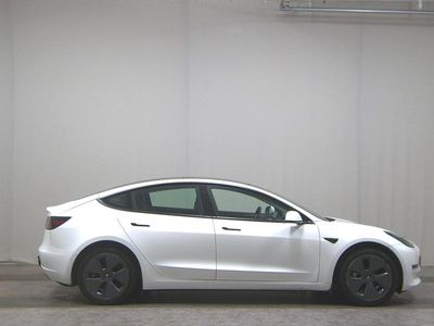 Weiss Gebraucht 2021 Tesla Model 3 Limousine | 22.480 € (Fairer Preis)