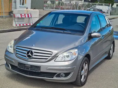 Gebraucht Mercedes B200 136 PS (100 kW) 2006 Grau Van / Kleinbus