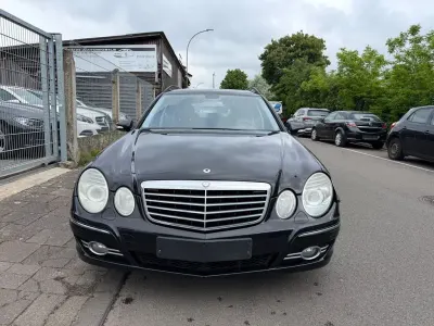 Używany Mercedes E280 231 KM (169 kW) 2006 Czarny Kombi