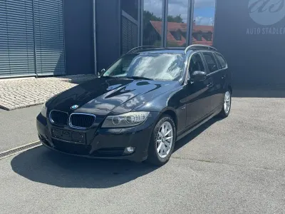 Gebraucht BMW 318 143 PS (105 kW) 2010 Schwarz Kombi