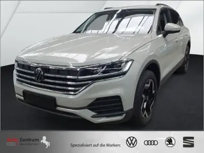 Gebraucht VW Touareg 231 PS (169 kW) 2025 Beige SUV