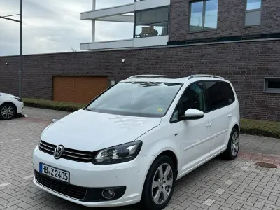 Gebraucht VW Touran Match 140 PS (102 kW) 2012 Weiß Van / Kleinbus