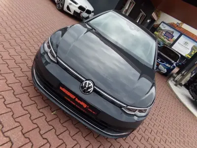 Gebraucht VW Golf VIII Style 150 PS (110 kW) 2020 Grau Limousine