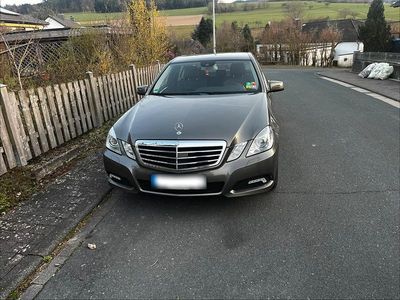 Gebraucht Mercedes E350 231 PS (169 kW) 2009 Braun Limousine