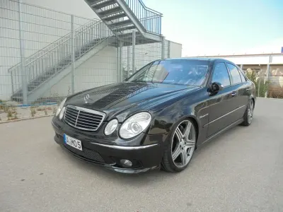 Gebraucht Mercedes E55 AMG AMG 476 PS (350 kW) 2004 Schwarz Limousine