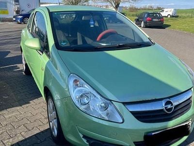 Brugt Opel Corsa Edition 80 HK (58 kW) 2009 Grøn Hatchback
