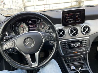 gebraucht Mercedes GLA220 CDI 4 Matic II Hand Neu Inspektion