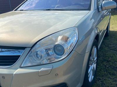 Usata Opel Vectra 122 CV (89 kW) 2005 Oro Berlina
