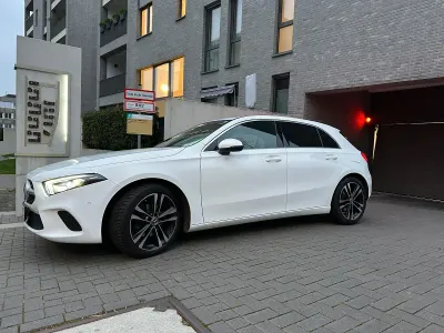 Gebraucht Mercedes A180 136 PS (100 kW) 2020 Weiß Limousine