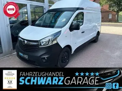 Gebraucht Opel Vivaro 146 PS (107 kW) 2017 Weiß Van / Kleinbus