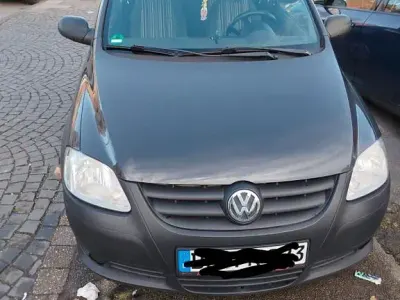 Używany VW Fox 54 KM (39 kW) 2006 Szary Hatchback