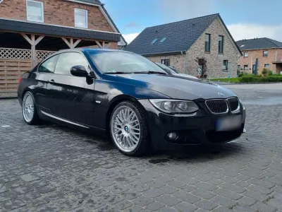 Używany BMW 330 M Sport 272 KM (200 kW) 2011 Czarny Coupe