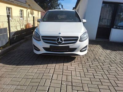 Mercedes B220