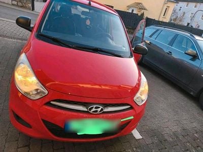 Begagnad Hyundai i10 67 HK (49 kW) 2012 Röd Halvkombi