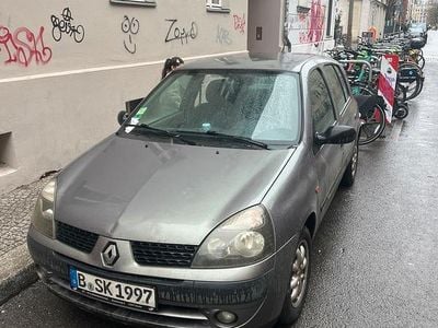 Gebraucht Renault Clio II 2004 Grau Kleinwagen