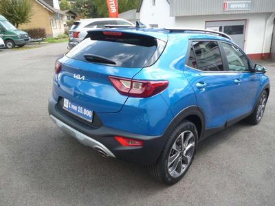 Gebraucht Kia Stonic Spirit 101 PS (74 kW) 2024 (spb) bathysblau met. SUV