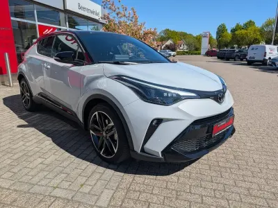 Begagnad Toyota C-HR Sport 184 HK (135 kW) 2024 Grå SUV