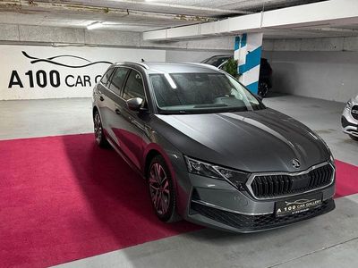Gebraucht Skoda Octavia Selection 150 PS (110 kW) 2025 Graphite grey Kombi