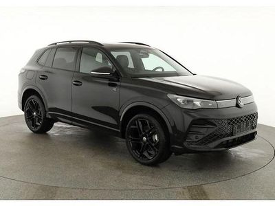 Cipressino grün metallic Neu 2025 VW Tiguan R-line SUV | 56.995 € (Fairer Preis)