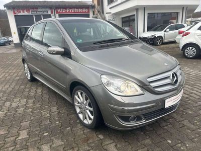 Mercedes B200