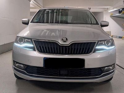 Gebraucht Skoda Rapid Clever 95 PS (69 kW) 2018 Silber Kleinwagen