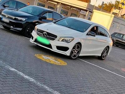 Gebraucht Mercedes CLA220 AMG line 177 PS (130 kW) 2016 Weiß Limousine