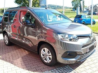 Gebraucht Toyota Proace Verso City 100 kW (136 PS) 2024 Grau Kombi