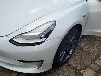Gebraucht Tesla Model 3 366 kW (498 PS) 2019 Weiß Limousine