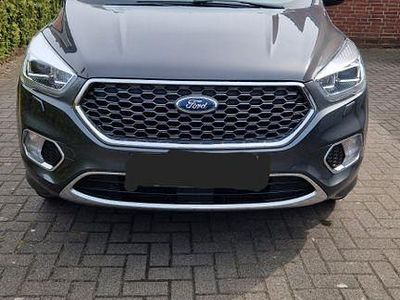 Gebraucht Ford Kuga Vignale 179 PS (131 kW) 2018 Grau SUV