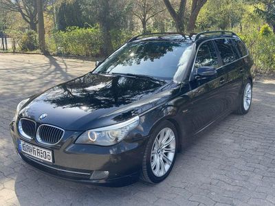 Gebraucht BMW 525 197 PS (144 kW) 2007 Schwarz Kombi