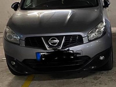 Gebraucht Nissan Qashqai 141 PS (103 kW) 2012 Silber SUV
