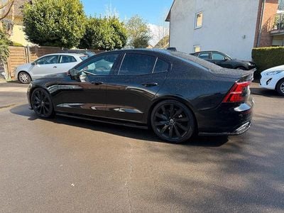 Usata Volvo S60 393 CV (289 kW) 2020 Nero Berlina